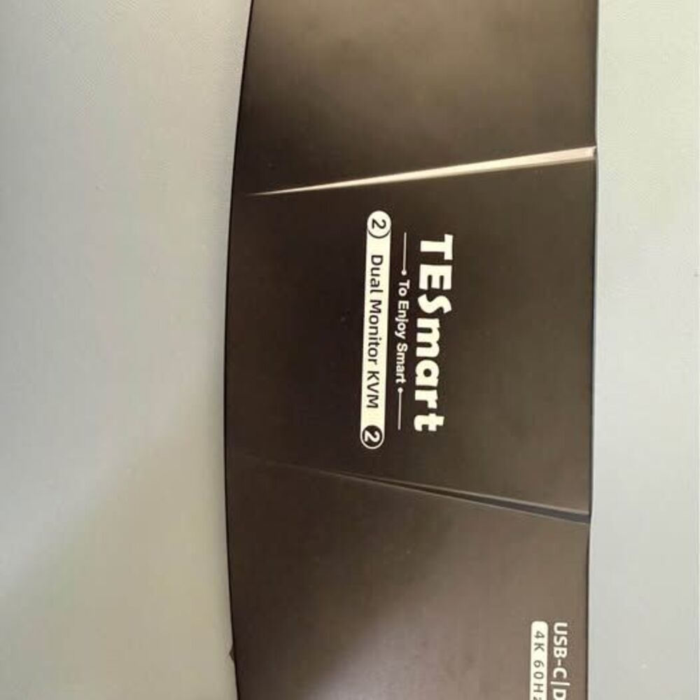 KVM Switch - Picture 3 of 10